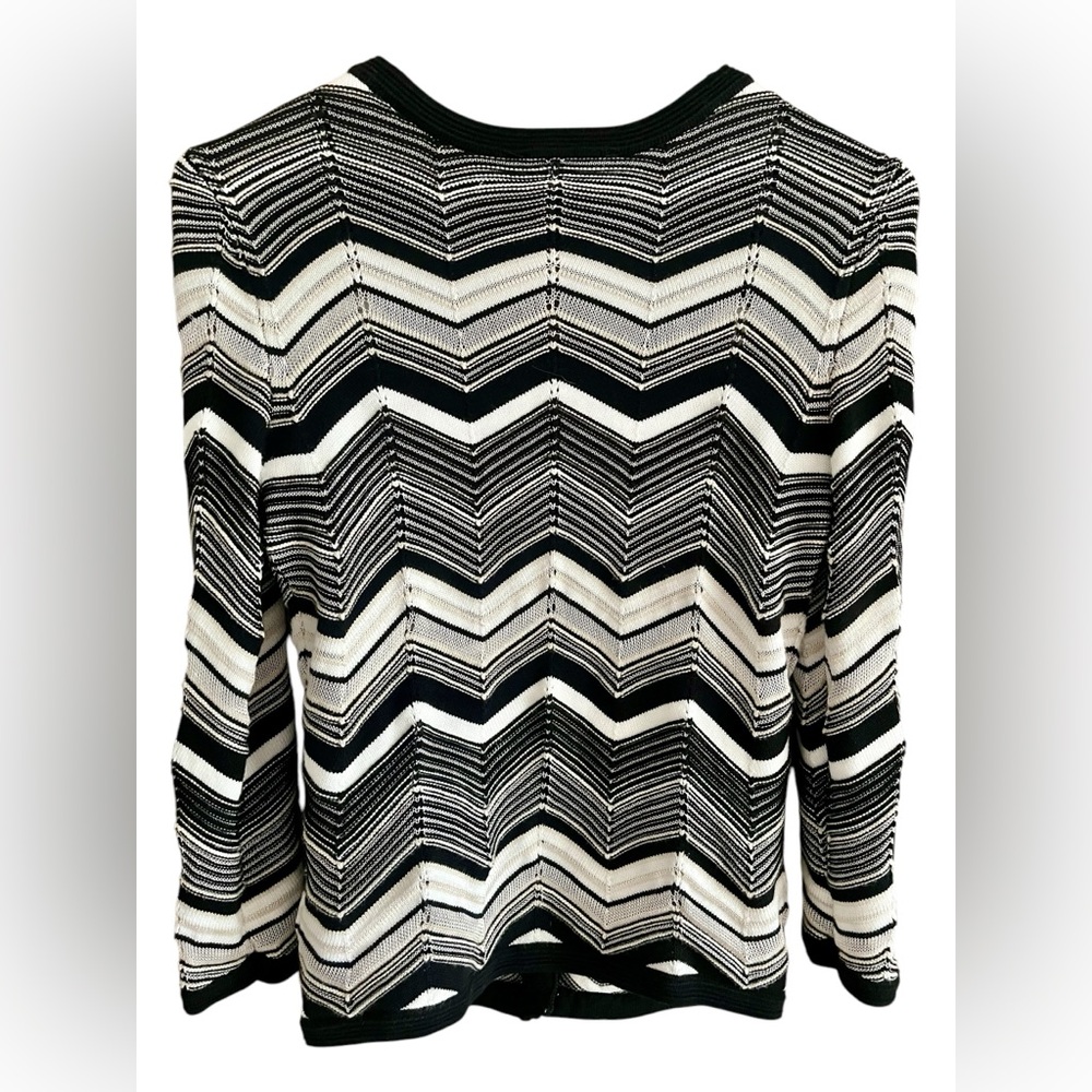 White House Black Market Chevron Cardigan - Picture 2 of 10